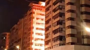 بالفيديو: لحظة قصف مبنى زقاق البلاط!