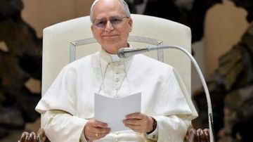 نداء من الفاتيكان البابا يحذر من جر لبنان إلى الحرب