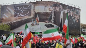 رغم العدوان الاميركي الاسرائيلي ...الشعب الايراني يحيي بمسيرات مليونية يوم_القدس_العالمي ...ولاريجاني: يبدو انهم فقدوا اعصابهم