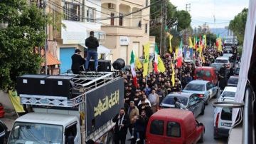 وقفة تضامنية ومسيرة حاشدة في دير قانون النهر تعظيما لشهادة الامام الخامنئي ونصرة للجمهورية الاسلامية