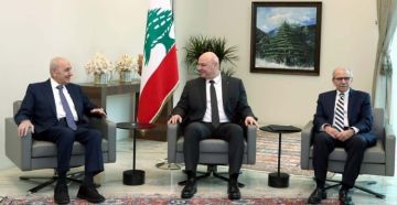 LBCI: توافق بين الرؤساء الثلاثة على التمديد للمجلس النيابي لمدة سنتين على أن يتقدم بطلب التمديد 65 نائبا LBCI: توافق بين الرؤساء الثلاثة على التمديد للمجلس النيابي لمدة سنتين على أن يتقدم بطلب التمديد 65 نائبا