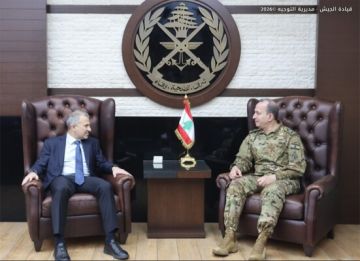 باسيل التقى العماد هيكل وأبدى تضامنه مع الإجراءات التي يقوم بها الجيش بظل المرحلة الحساسة الراهنة