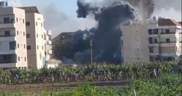 بالفيديو: غارة عنيفة... ولحظة سقوط الصاروخ