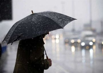 منخفض جوي قوي يضرب لبنان أمطار غزيرة وعواصف وثلوج منخفضة