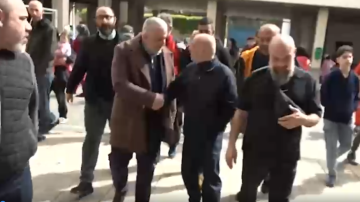 النائبان عز الدين وشري يتفقدان مدارس بيروت ويطلعان على أوضاع العائلات النازحة جراء العدوان الإسرائيلي 