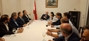 خلية أزمة من الجالية اللبنانية في دار سكن القنصل اللبناني في ساو باولو