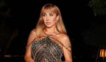 بكت تأثرا شاهدوا بالفيديو ما حصل بين جويل مردينيان ووالدتها