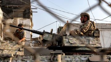 قيادي إيراني داخل مبنى بانطلياس... والجيش يطوق المكان قيادي إيراني داخل مبنى بانطلياس... والجيش يطوق المكان