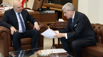 الرئيس عون اطلع من وزير الصناعة على الإجراءات المتخذة لضمان استقرار القطاع