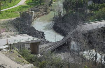 مراسلتنا: الجيش الإسرائيلي يستهدف مجددا جسر القاسمية جنوب لبنان