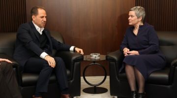 الجميل استقبل سفيرة الاتحاد الأوروبي: لتطبيق قرارات الحكومة وتعزيز الدعم الدولي لمساندة الجيش الجميل استقبل سفيرة الاتحاد الأوروبي: لتطبيق قرارات الحكومة وتعزيز الدعم الدولي لمساندة الجيش