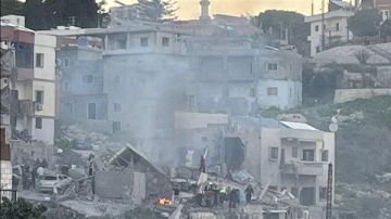 إرتقاء عدد من المواطنين وسقوط وجرحى من عائلة واحدة جراء استهداف منزل مأهول في صير الغربية