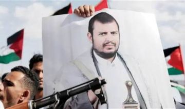 الحوثي: نؤكد وقوفنا إلى جانب إيران وجهوزيتنا لكل تطورات المعركة