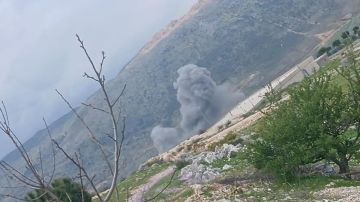 بعد التهديد... بالفيديو: استهداف جسر في جنوب لبنان بعد التهديد... بالفيديو: استهداف جسر في جنوب لبنان