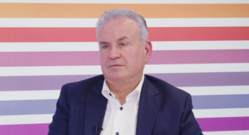 درغام: ما يشهده لبنان هو نتيجة حرب الإسناد الأولى وزج الجيش بخلافات داخلية خطيئة قاتلة درغام: ما يشهده لبنان هو نتيجة حرب الإسناد الأولى وزج الجيش بخلافات داخلية خطيئة قاتلة