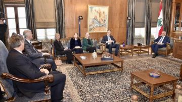 بري تابع مع سفراء والمدير الاقليمي لليونيسف المستجدات وملف النازحين بري تابع مع سفراء والمدير الاقليمي لليونيسف المستجدات وملف النازحين