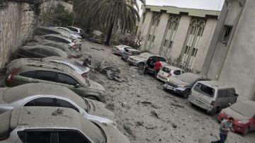 غارة على مبنى سكني... وصور مرعبة!