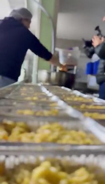 مخزومي : استمرار تحضير وتوزيع الوجبات للعائلات النازحة حتى الأيام الأخيرة من رمضان