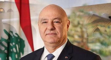 الرئيس عون التقى سفير عمان والقائمين بأعمال الإمارات والكويت مؤكدين تضامن دولهم مع لبنان وسيادته الرئيس عون التقى سفير عمان والقائمين بأعمال الإمارات والكويت مؤكدين تضامن دولهم مع لبنان وسيادته