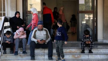 بين الإنسانية وواقع السلاح: الحماية أولوية البلديات بين الإنسانية وواقع السلاح: الحماية أولوية البلديات