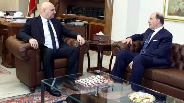 ما دار في اللقاء بين الرئيس عون وحاكم مصرف لبنان