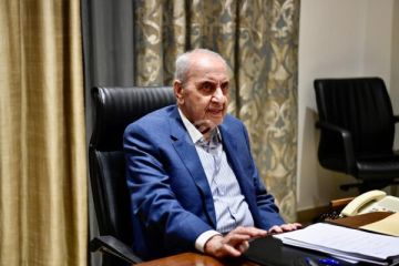 مكتب بري: لم يدل بأي تصريح أو موقف لأي وسيلة إعلامية إطلاقا مكتب بري: لم يدل بأي تصريح أو موقف لأي وسيلة إعلامية إطلاقا