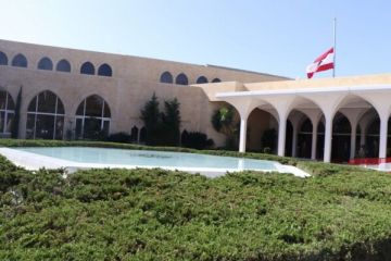 النشرة: انتهاء جلسة مجلس الوزراء وقرار مرتقب باعتبار النشاط الأمني والعسكري لحزب الله خارجا عن القانون