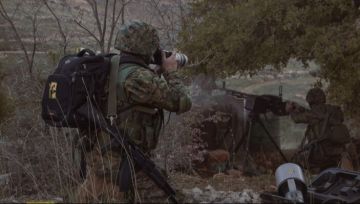 حزب الله: استهدفنا تجمعا لجنود جيش العدو الإسرائيلي في موقع بلاط المستحدث في جنوب لبنان حزب الله: استهدفنا تجمعا لجنود جيش العدو الإسرائيلي في موقع بلاط المستحدث في جنوب لبنان