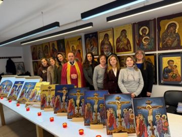 رتبة تبريك الأيقونات برئاسة الأب شربل بوعبود: نحمل آلام الوطن المعلق على خشبة الصليب