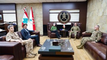 قائد الجيش استقبل سفيرة الإتحاد الأوروبي