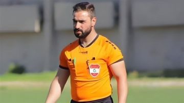 الحكم الرياضي قاسم غزالة .. رحل جسدا لكنه بقي في ذاكرة الملاعب وقلوب كل من عرفه الحكم الرياضي قاسم غزالة .. رحل جسدا لكنه بقي في ذاكرة الملاعب وقلوب كل من عرفه