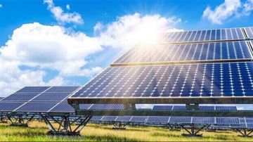 عودة إلى الطاقة الشمسية: هواجس الحرب تدفع اللبنانيين نحو الأمان الكهربائي عودة إلى الطاقة الشمسية: هواجس الحرب تدفع اللبنانيين نحو الأمان الكهربائي