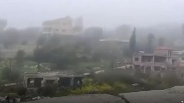 بالفيديو: جنود إسرائيليون يغنون خلال تجولهم في حولا بالفيديو: جنود إسرائيليون يغنون خلال تجولهم في حولا