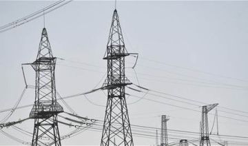 عواصف وصواعق تفصل معامل الإنتاج انقطاع عام للكهرباء في لبنان