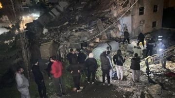 غارات ليلية عنيفة مبان سويت بالأرض في بلدات الجنوب