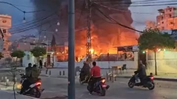 الغارة على مدينة صور تسببت باصابات بشرية لم تحدد بعد وباضرار مادية فادحة في كل المحيط الغارة على مدينة صور تسببت باصابات بشرية لم تحدد بعد وباضرار مادية فادحة في كل المحيط