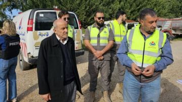 جشي تفقد الدفاع المدني في الهيئة الصحية الإسلامية- صور: الاعتداء على هذه الجهات يكشف إفلاس العدو جشي تفقد الدفاع المدني في الهيئة الصحية الإسلامية- صور: الاعتداء على هذه الجهات يكشف إفلاس العدو