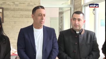 فريق موقع mtv يزور النازحين ويقدم لهم المعمول فريق موقع mtv يزور النازحين ويقدم لهم المعمول