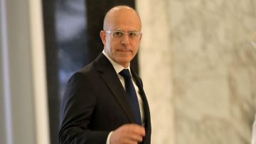 الوزير فادي مكي: أعارض قرار الخارجية... ولهذا السبب شاركت في الجلسة الوزير فادي مكي: أعارض قرار الخارجية... ولهذا السبب شاركت في الجلسة