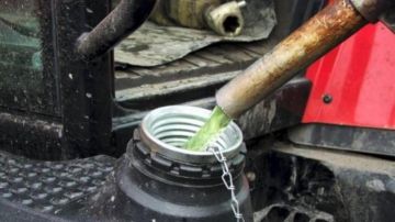 لا مازوت والمحطات ترفع خراطيمها... احتكار يسبق الغلاء؟