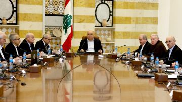 اجتماع في بعبدا والرسالة واضحة: القرار بيد الدولة اجتماع في بعبدا والرسالة واضحة: القرار بيد الدولة