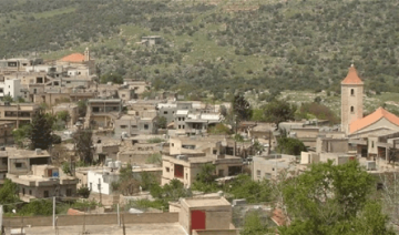 بعد تطويق البلدة الجيش ينسحب من مركزه في دبل