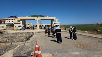 فتح معبر العريضة الحدودي أمام العابرين سيرا على الأقدام للسوريين حصرا