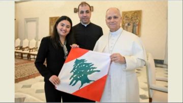 البابا أكد خلال استقباله وفد مكتب التنسيق بين كنائس المتوسط أهمية الحضور المسيحي في لبنان والشرق الأوسط ودعا لوقف الحرب البابا أكد خلال استقباله وفد مكتب التنسيق بين كنائس المتوسط أهمية الحضور المسيحي في لبنان والشرق الأوسط ودعا لوقف الحرب