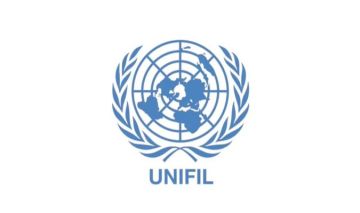 اليونيفيل: إصابة أحد جنودنا بعد استهداف موقع لنا بالقرب من ميس الجبل ليل أمس اليونيفيل: إصابة أحد جنودنا بعد استهداف موقع لنا بالقرب من ميس الجبل ليل أمس