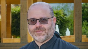 رئيس جامعة الروح القدس - الكسليك الأب جوزف مكرزل: تنفيذ مقررات الحكومة هو السبيل لوقف مسلسل الحروب