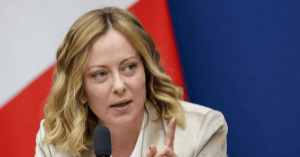 ميلوني تندد بـإساءة للمؤمنين بعد منع الشرطة الإسرائيلية بطريرك اللاتين من دخول كنيسة القيامة