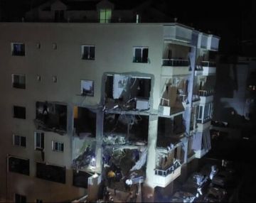 استهداف شقة بعيد منتصف الليل في عرمون ومجمع سكني في السعديات