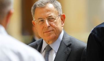 السنيورة: المخططات الإسرائيلية لا بد وأن تفشل لأن لبنان وشعبه لن يتخلى عن ذرة تراب من أرضه