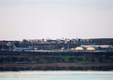 المسيرات انطلقت من لبنان.. وزير خارجية قبرص: بات ضروريا التركيز على الجبهة اللبنانية المسيرات انطلقت من لبنان.. وزير خارجية قبرص: بات ضروريا التركيز على الجبهة اللبنانية